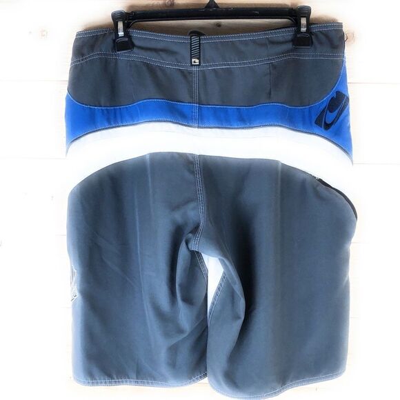 O'Neill Board Shorts - Picture 4 of 9
